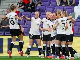 2025 年 12 月 27 日：大联盟发布年度十大“最快击球初速”集锦，大谷翔平包揽前三席位